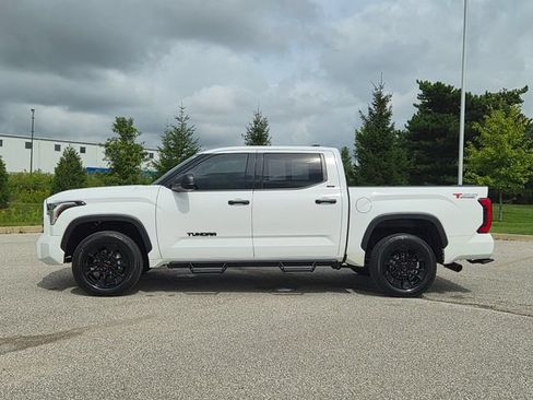 Used 2023 Toyota Tundra SR5 AWD/4WD image 8