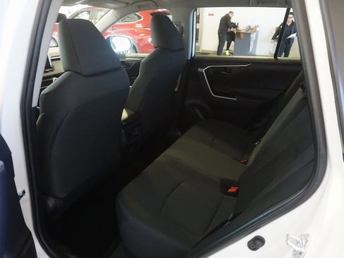 Certified 2025 Toyota RAV4 LE image 19