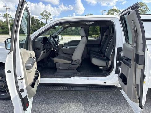 Used 2018 Ford F150 XL w/ Trailer Tow Package w/101A AWD/4WD image 9