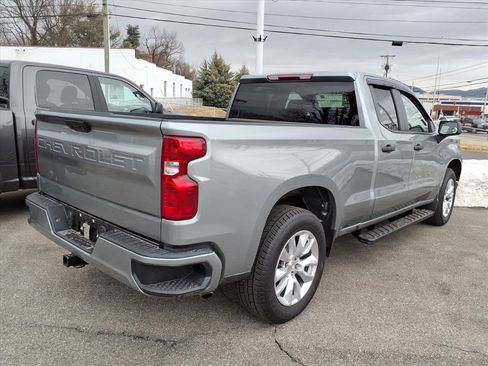 Used 2026 Chevrolet Silverado 1500 Custom image 3