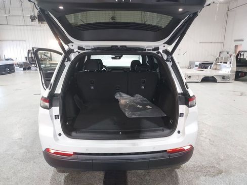 New 2026 Jeep Grand Cherokee Limited w/ Limited Altitude Package image 30