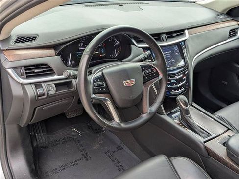 Used 2018 Cadillac XTS Luxury FWD image 10