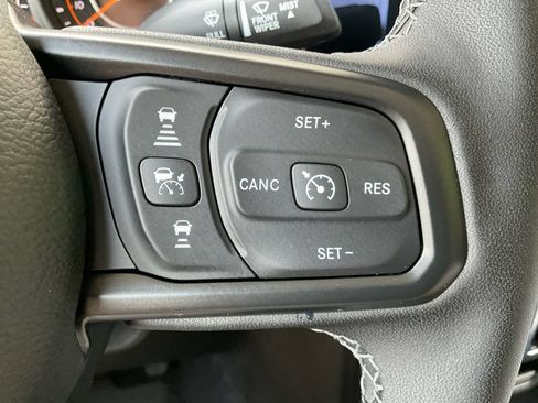 New 2025 Jeep Gladiator Sport AWD/4WD image 35