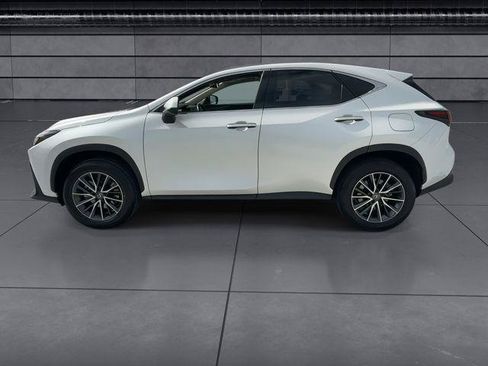 Certified 2025 Lexus NX 250 FWD w/ Towing Package (2000 Lbs) image 5