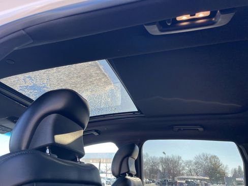 Used 2019 Lincoln Nautilus Reserve image 14