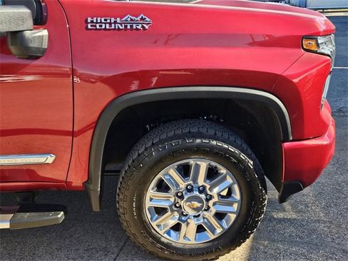 Used 2024 Chevrolet Silverado 2500 High Country w/ High Country Premium Package image 7