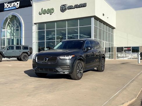 Used 2021 Volvo XC90 T5 Momentum w/ Advanced Package image 4
