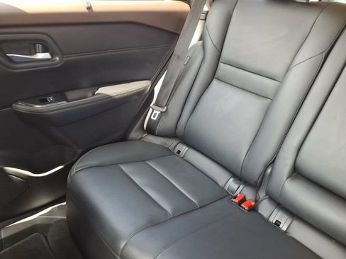 Used 2023 Nissan Rogue SL w/ SL Premium Package FWD image 17