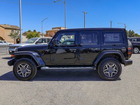 New 2025 Jeep Wrangler Sahara image 7