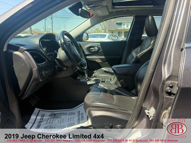 Used 2019 Jeep Cherokee Limited AWD/4WD image 10