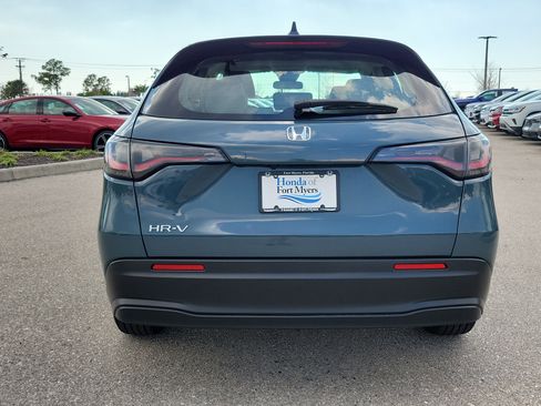 Used 2025 Honda HR-V LX image 5
