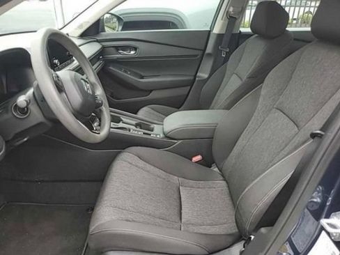 Used 2025 Honda Accord SE image 5