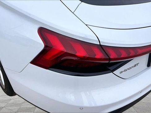 Used 2023 Audi e-tron GT Premium Plus AWD/4WD image 32