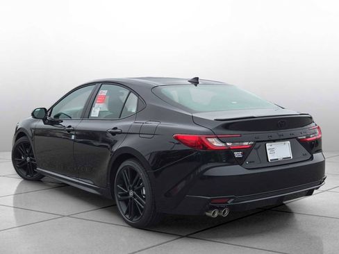 New 2026 Toyota Camry Hybrid image 13