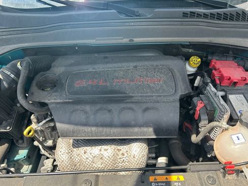 Certified 2020 Jeep Renegade Altitude AWD/4WD image 31