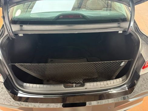 Used 2024 Hyundai Elantra Limited FWD image 12