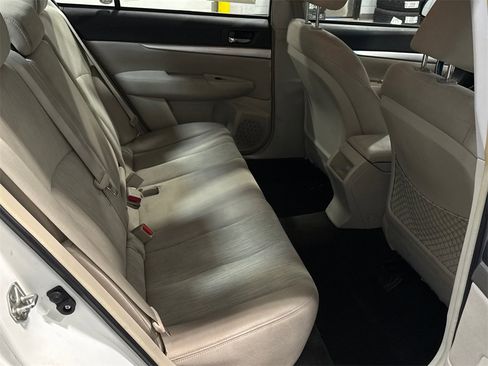 Used 2014 Subaru Legacy 2.5i Premium image 14