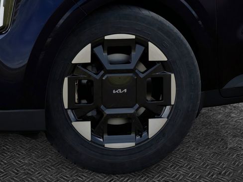 New 2026 Kia Carnival EX image 9