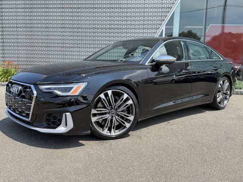 Used 2024 Audi S6 Premium Plus w/ Premium Plus Package AWD/4WD image 1
