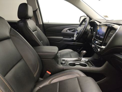 Used 2020 Chevrolet Traverse RS image 21