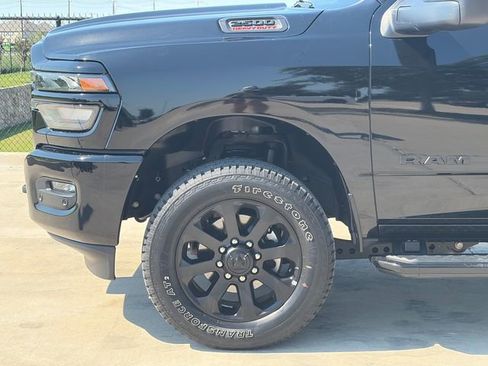Used 2025 RAM 2500 Big Horn AWD/4WD image 5