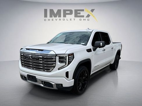 Used 2024 GMC Sierra 1500 Denali w/ Denali Reserve Package AWD/4WD image 1