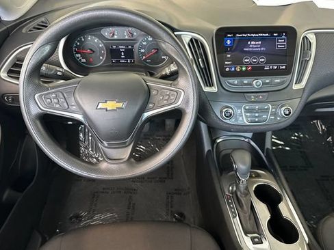 Used 2024 Chevrolet Malibu LT FWD image 16