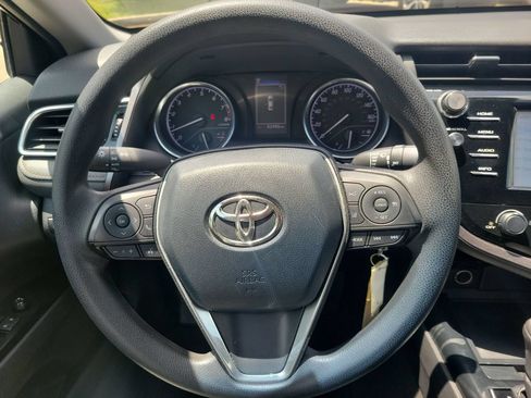 Certified 2018 Toyota Camry LE FWD image 17