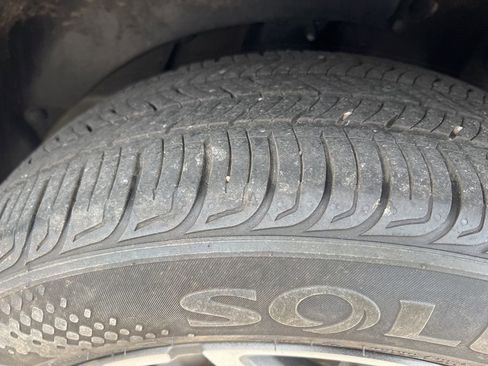 Certified 2022 Kia Seltos EX image 47