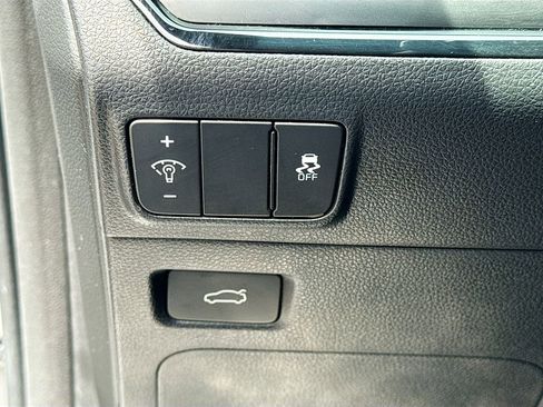 Used 2025 Kia K5 GT-Line w/ GT-Line Premium Package FWD image 8