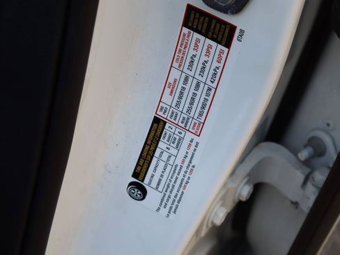 Used 2022 Nissan Pathfinder SV FWD image 32