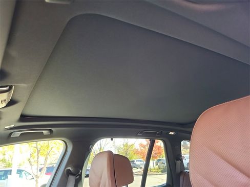 New 2026 BMW X5 xDrive40i w/ Climate Comfort Package image 21