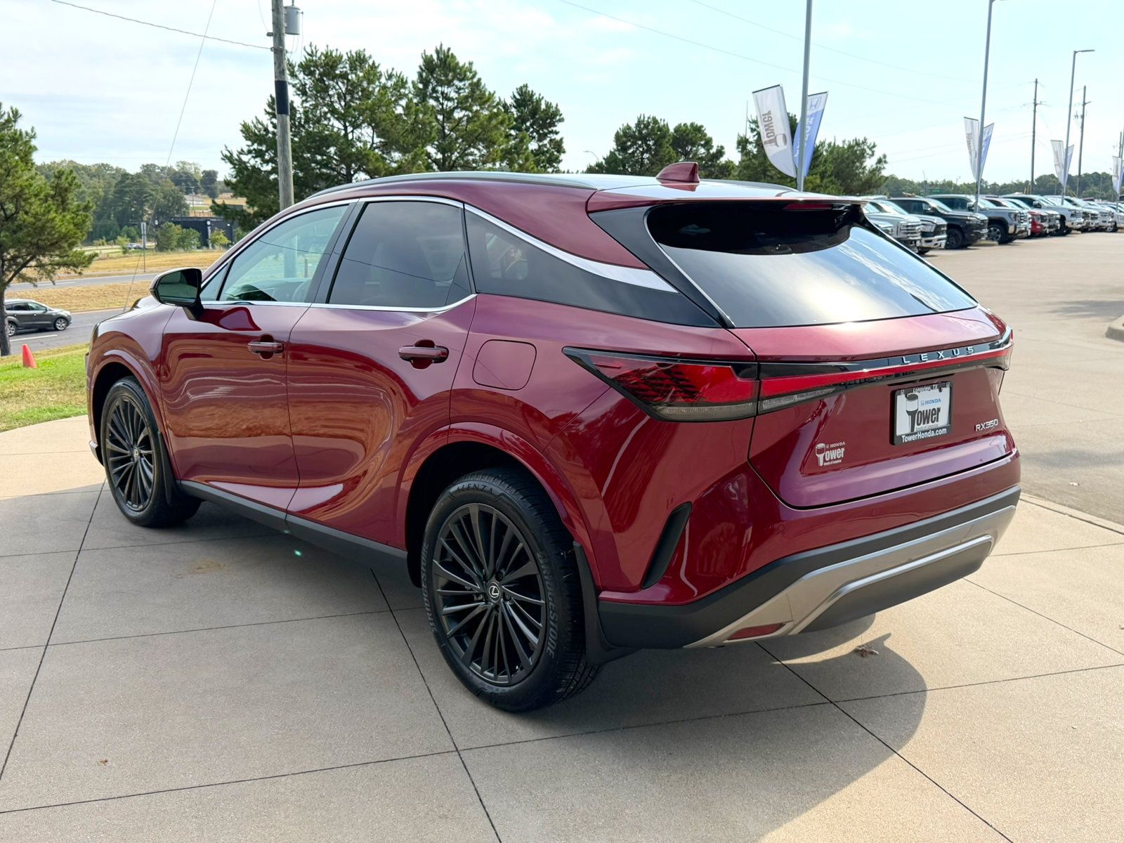 Used 2024 Lexus RX 350 Premium w/ Convenience Package FWD image 4