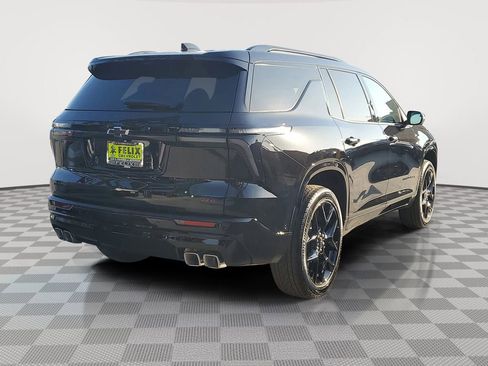 New 2026 Chevrolet Traverse RS w/ LPO, Floor Liner Package image 3