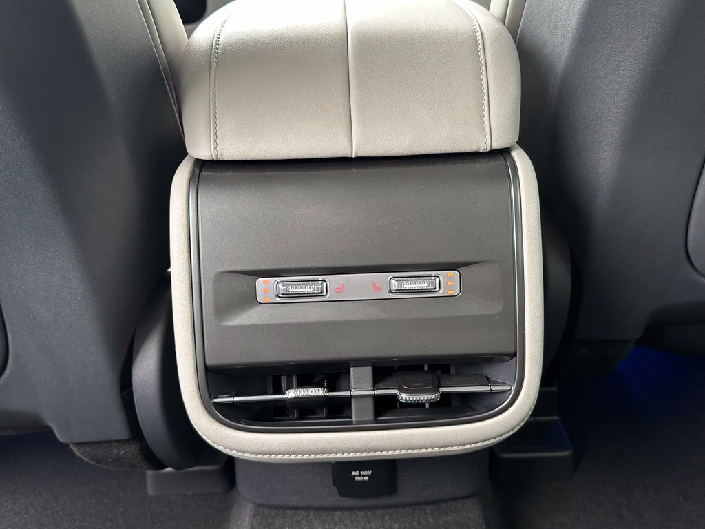 New 2026 Lincoln Nautilus Premier w/ Equipment Group 102A AWD/4WD image 19