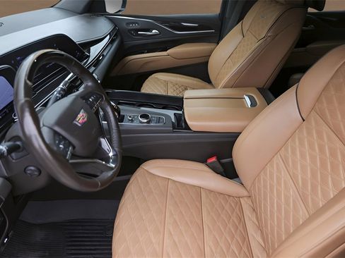 Used 2023 Cadillac Escalade Sport w/ Touring Package image 9