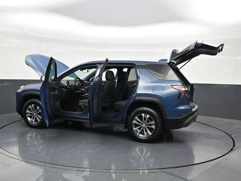 Used 2025 Chevrolet Equinox LT FWD image 38
