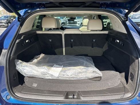Used 2023 Buick Envision Avenir AWD/4WD image 12