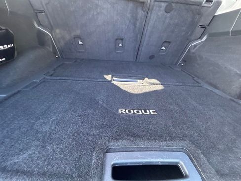 Used 2022 Nissan Rogue SL image 44