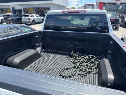 Used 2024 Chevrolet Silverado 1500 Custom image 6