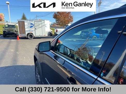 Used 2018 GMC Acadia SLT image 24