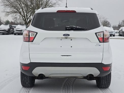 Used 2018 Ford Escape SE w/ Ford Safe & Smart Package image 14