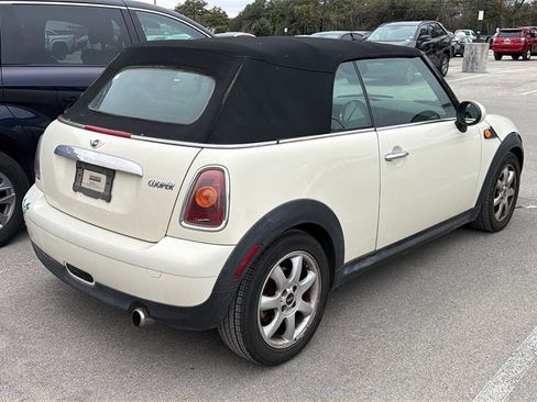 Used 2009 MINI Cooper Convertible image 7