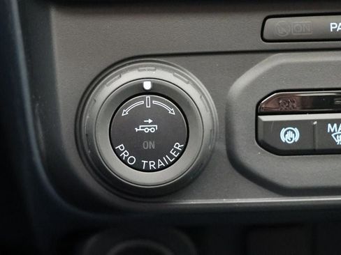 New 2025 Ford Maverick Lariat w/ Black Appearance Package image 32