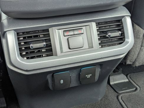 Used 2023 Ford F150 Lariat w/ Equipment Group 502A High image 14