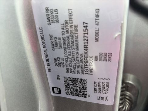 Certified 2024 GMC Canyon Denali image 39