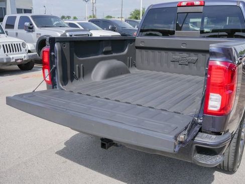 Used 2018 Chevrolet Silverado 1500 LTZ Z71 w/ Centennial Edition AWD/4WD image 11