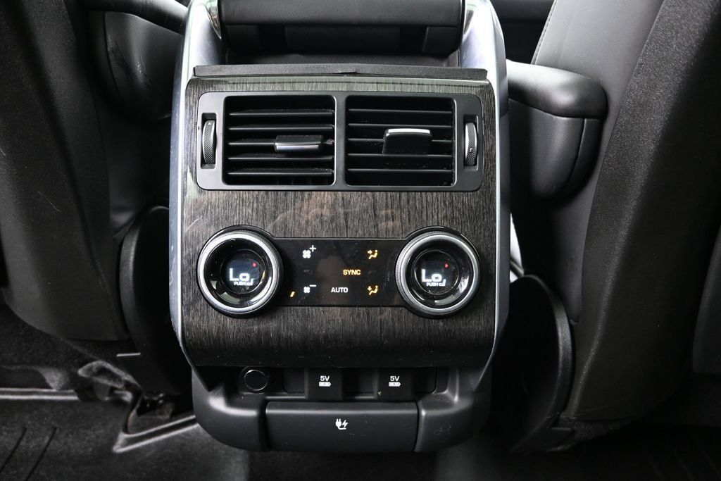 Used 2018 Land Rover Range Rover Sport HSE AWD/4WD image 24