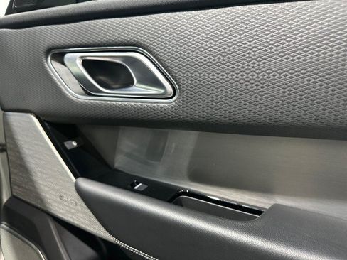 Used 2019 Land Rover Range Rover Velar R-Dynamic SE AWD/4WD image 51