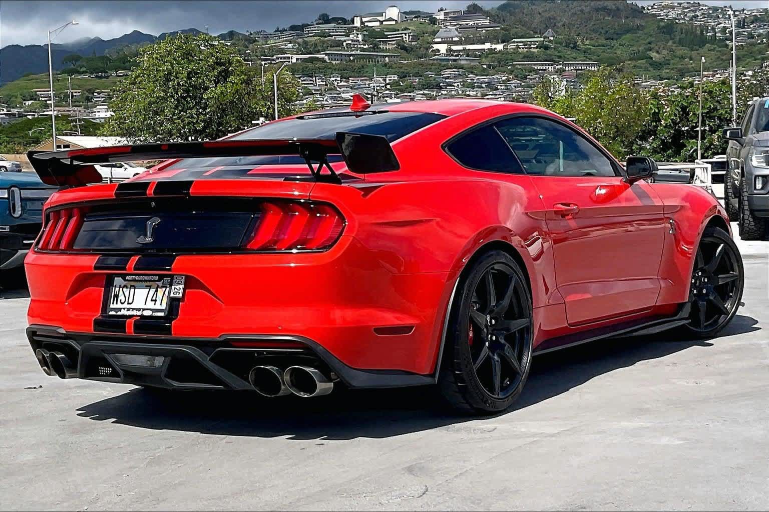 Used 2022 Ford Mustang Shelby GT500 w/ Carbon Fiber Track Pack RWD image 21